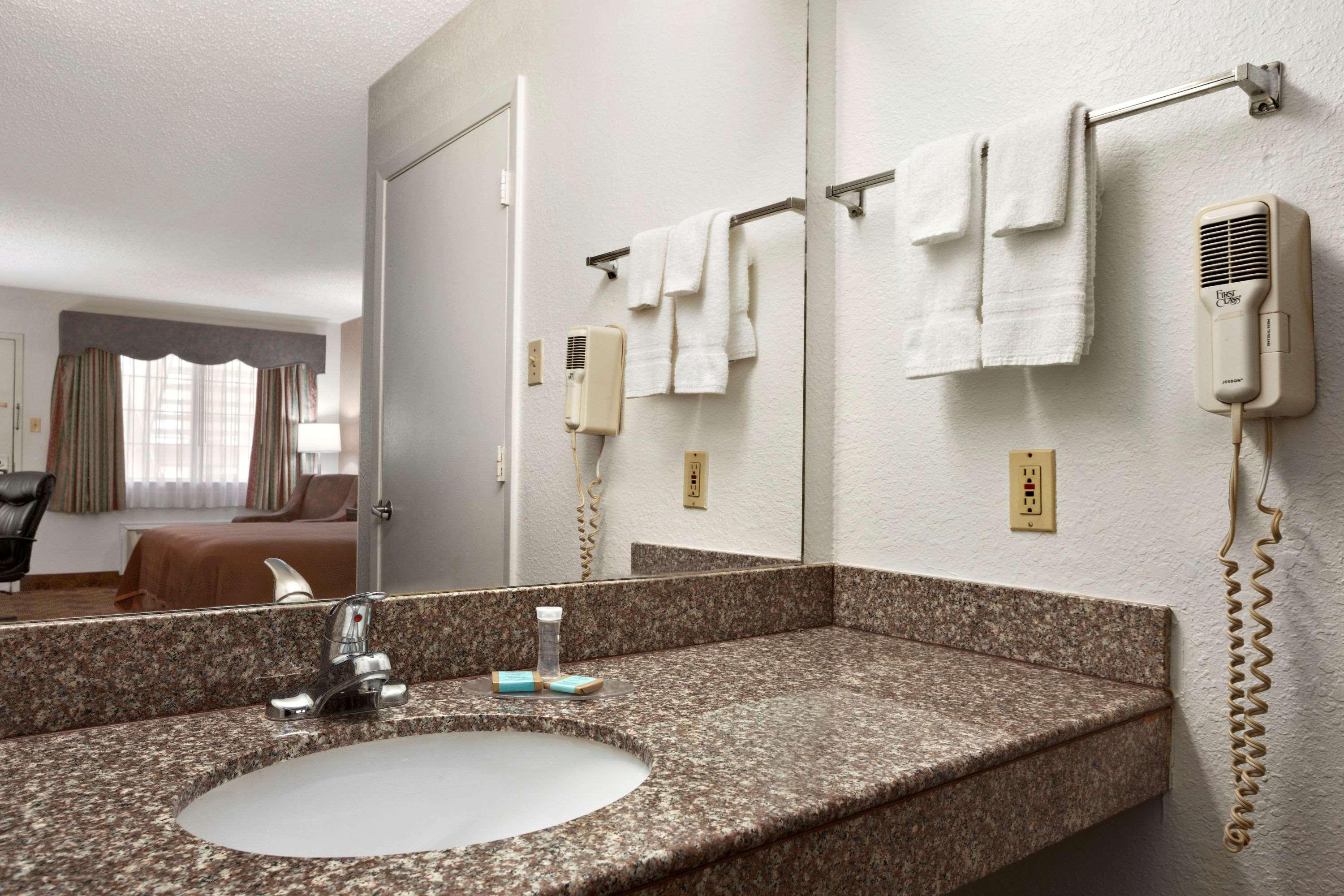 Travelodge By Wyndham Killeen/Fort Hood Экстерьер фото