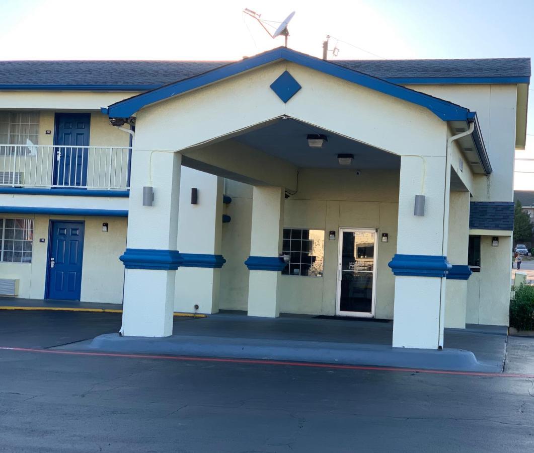 Travelodge By Wyndham Killeen/Fort Hood Экстерьер фото